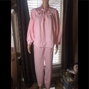 SUZANNE BETH S PAJAMA SET POLYESTER MADE IN USA